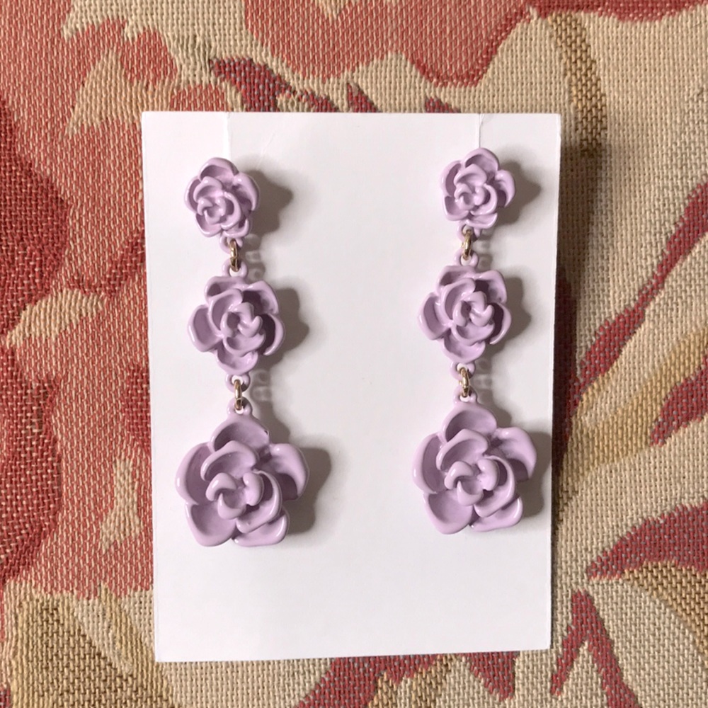 Ava floral drop earrings — 3/$25 SALE item!